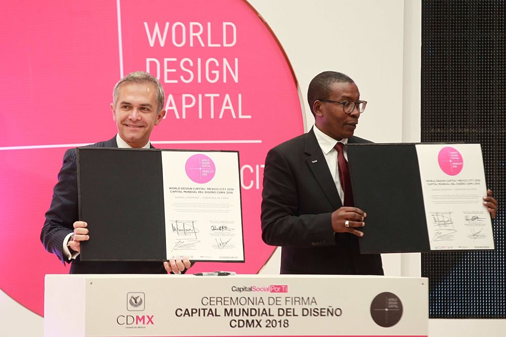 Ceremonia de firma Capital Mundial de Diseño CDMX 2018. Foto: enlacelegislativo.mx