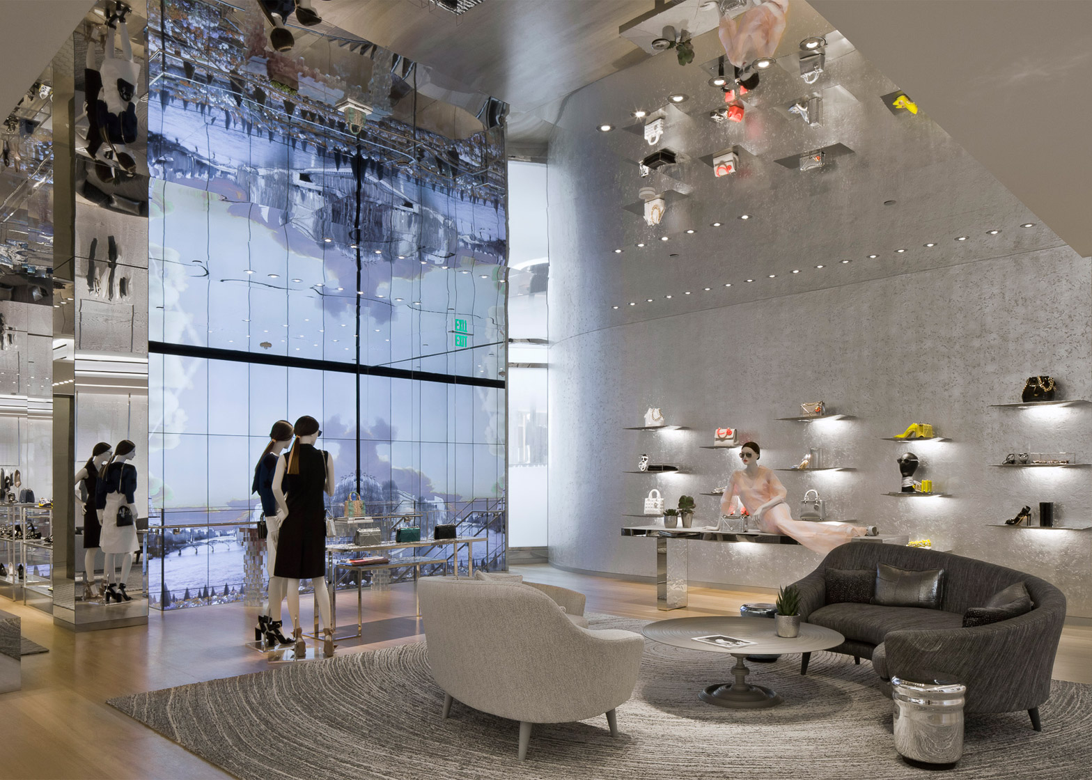 Interior de la tienda Dior del Miami Design District. Foto: Alessandra Chemollo.
