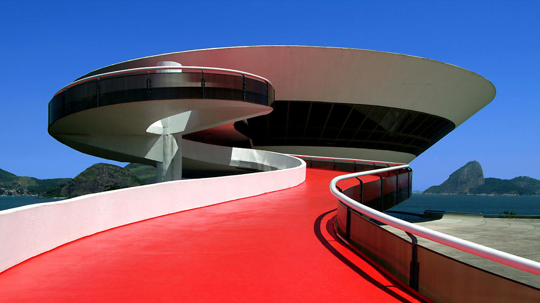 Museo de Arte Contemporáneo de Niterói.