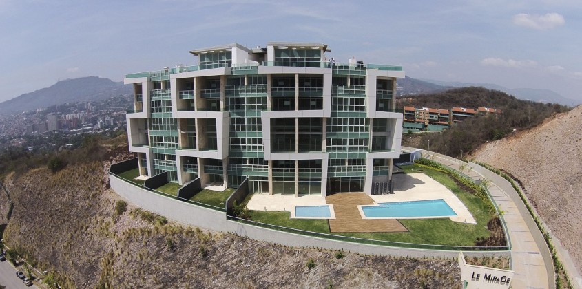 Complejo residencial Le Mirage. Foto: viviandemboarquitectura.com