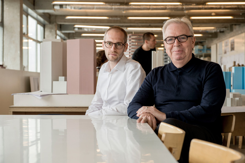 Simon Kretz (Architecture Protégé) y Sir David Chipperfield (Architecture Mentor). Foto: Rolex