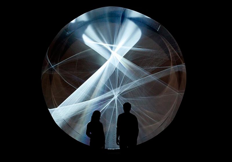 Continuel-lumière cylindre (Continuous Light Cylinder),1962/2013. Foto: pamm.org