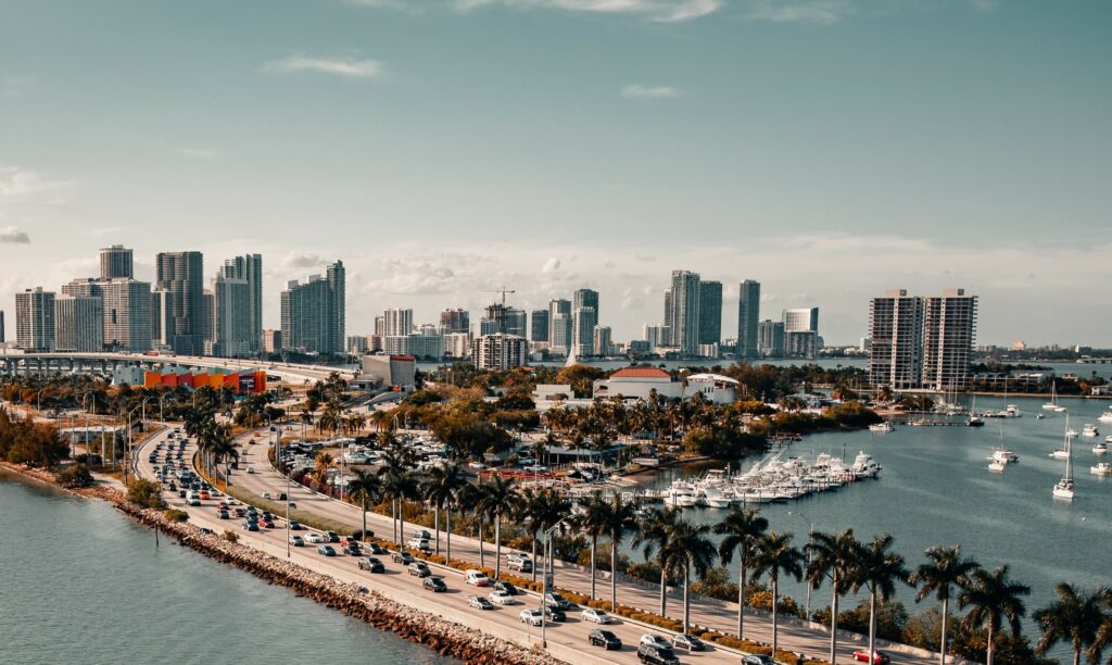 Edgewater Miami torres lujo biscayne bay