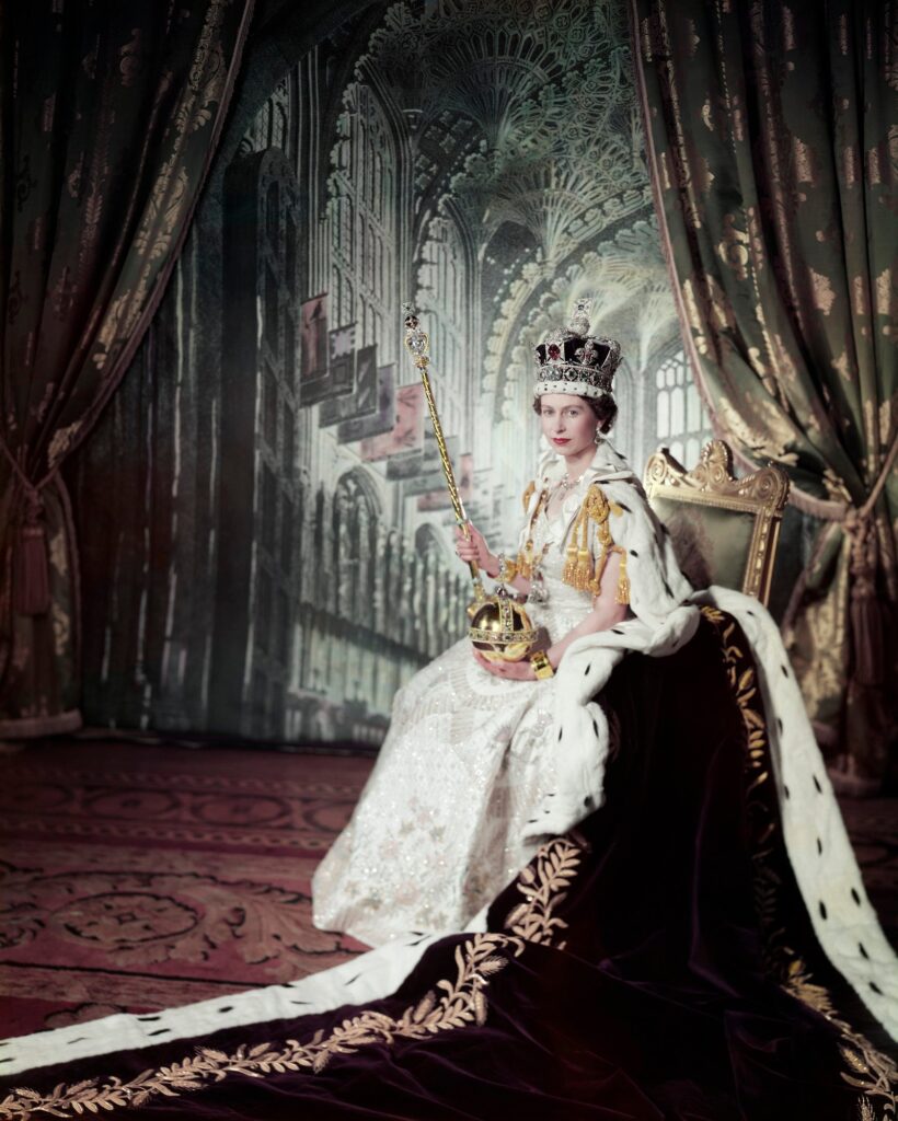 Reina Isabel II joyas de la corona Corona Imperial
