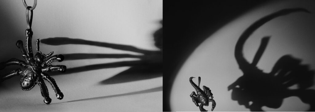 Halloween Yves Saint Laurent llaveros araña alacran