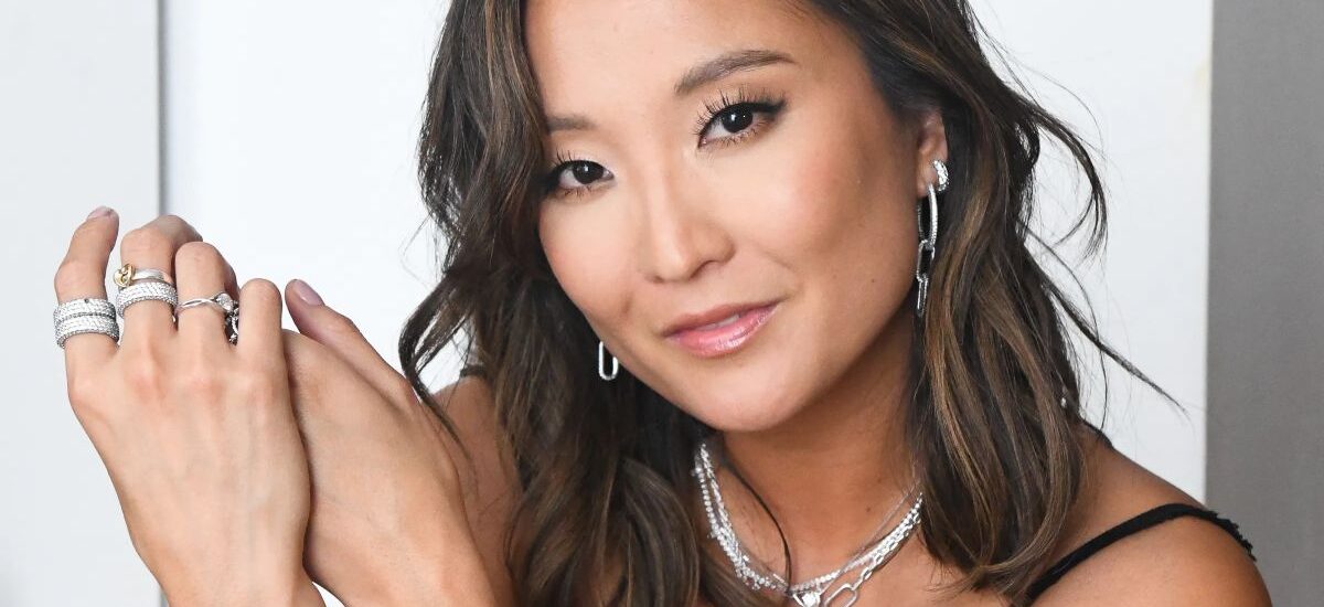 Ashley Park x Pandora / Foto via pandora.net