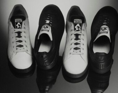 adidas and yohji yamamoto present:the yohji yamamoto stan smith sneaker / Foto ADIDAS