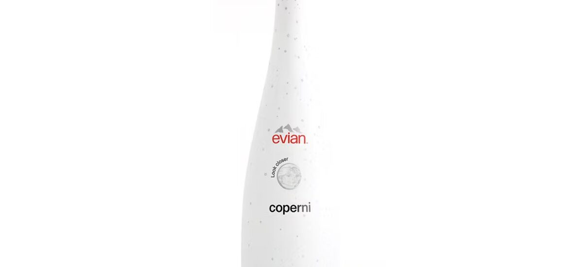 Astronómico Copernico / Foto vía Coperni x Evian