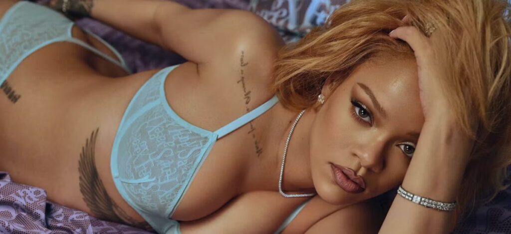 Savage X Fenty: Rihanna enciende la llama con la nueva colección Signature Script Lingerie / Foto via Fenty x Savage