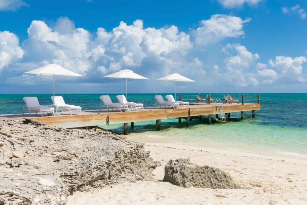 Rock House: Turks and Caicos Hotel / Photo via Rock House