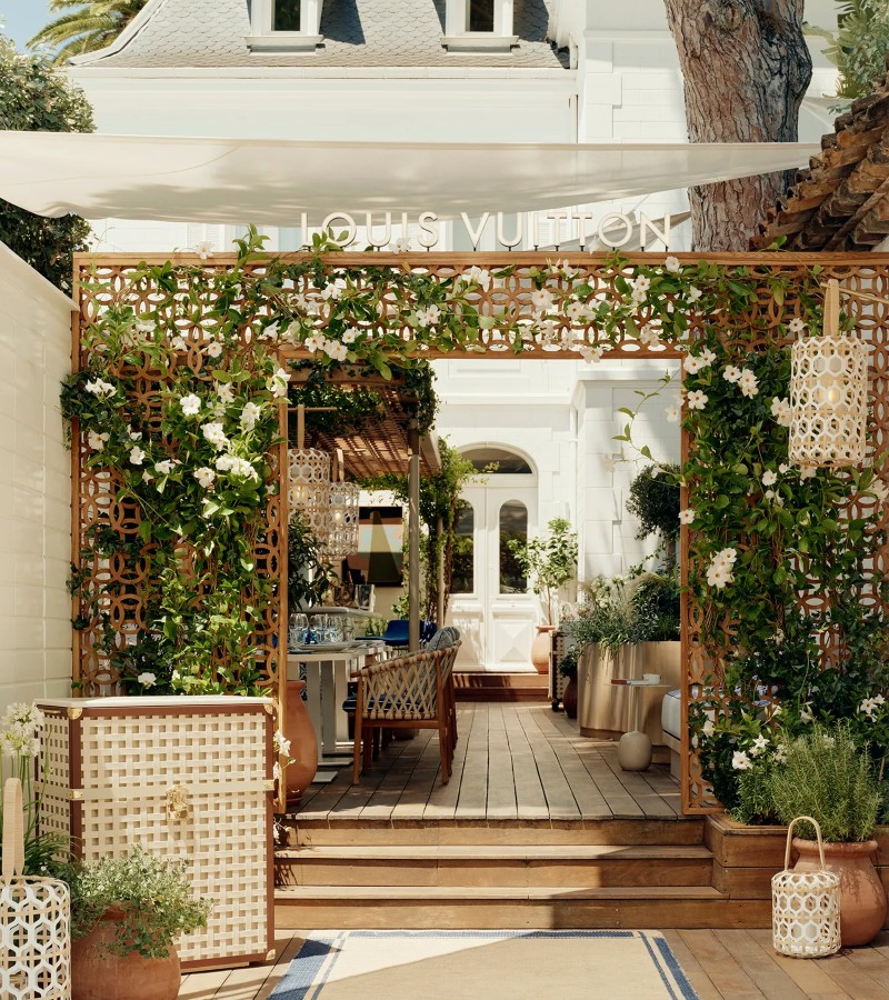 Louis Vuitton reimagines summer dining in Saint-Tropez / Photo via LV