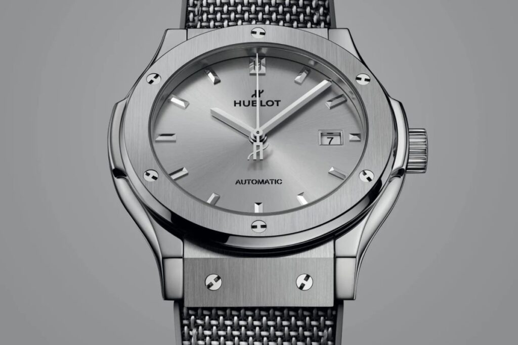 Hublot Essential Gray 2024: a radiant gray for exclusive collectors / Photo via Hublot