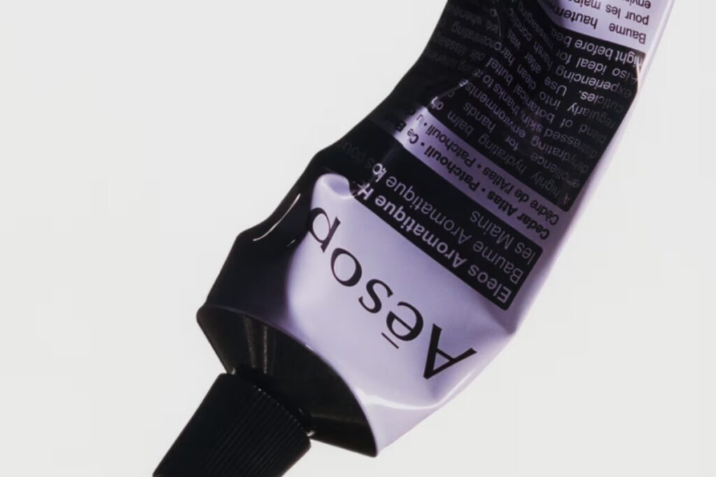 Aēsop "Eleos Aromatique" / Photo via Aēsop