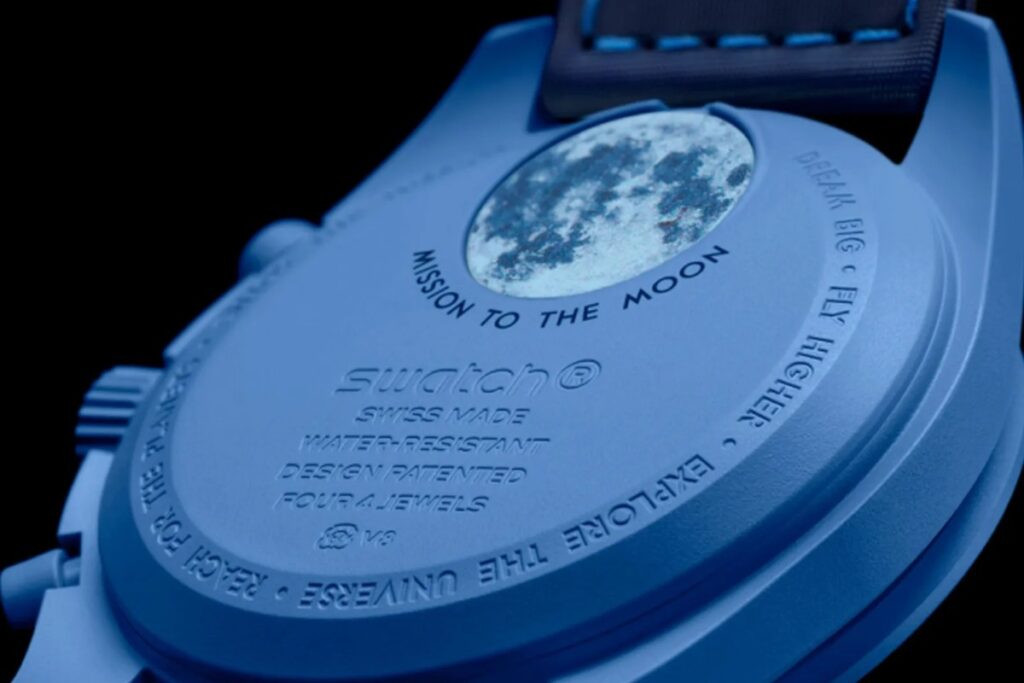 Mission to the Super Blue Moonphase / Photo via Omega x Swatch