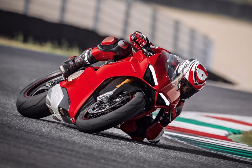 Ducati Panigale V4 S: Power and Controversy / Photo via Ducati