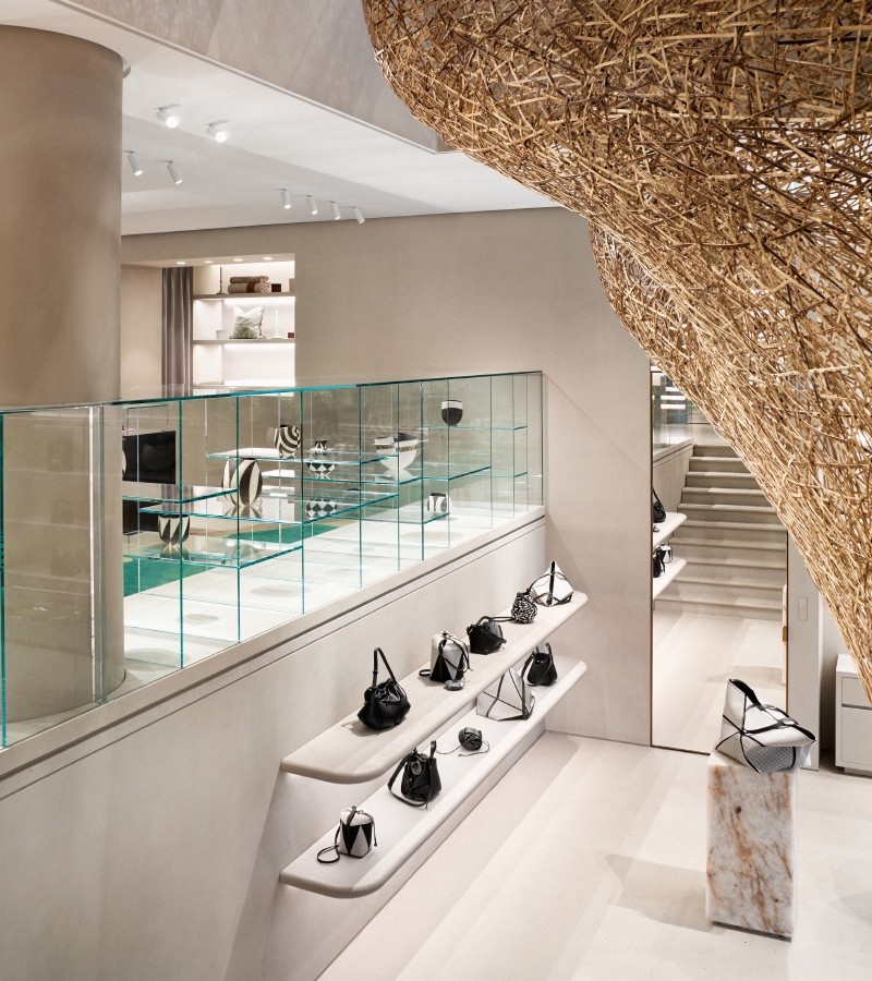 Loewe opens store in Seoul / Photo via Loewe