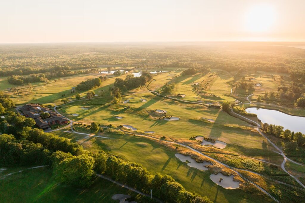 Cabot Bordeaux / Photo via courtesy