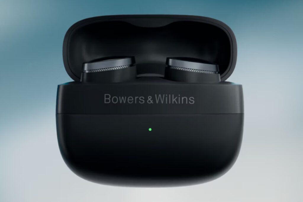 Bowers & Wilkins lanza nuevos auriculares inalámbricos Pi6 y Pi8 / Photo via Bowers & Wilkins