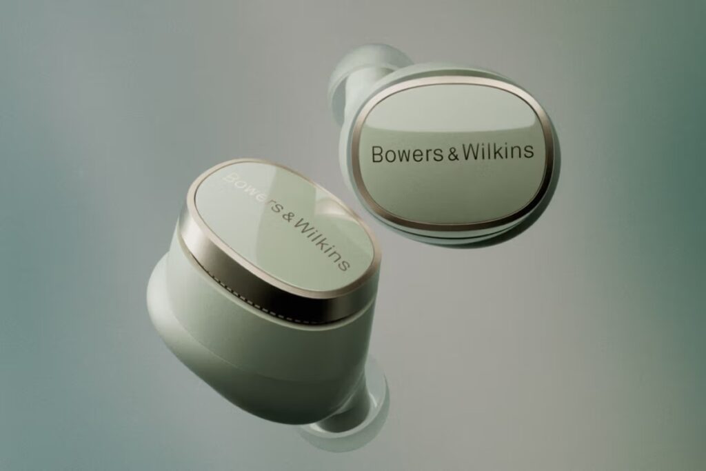 Bowers & Wilkins lanza nuevos auriculares inalámbricos Pi6 y Pi8 / Photo via Bowers & Wilkins