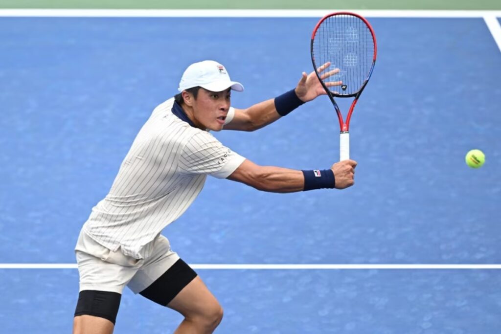 Alexander Zverev recovers from early setback to defeat Nakashima at the US Open / Photo via US Open