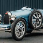 Bugatti rinde homenaje a la tradición e innovación con el Baby II Tourbillon / Photo via Bugatti