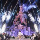 Coperni transforma Disneyland París en un cuento de hadas con su desfile / Photo via Coperni