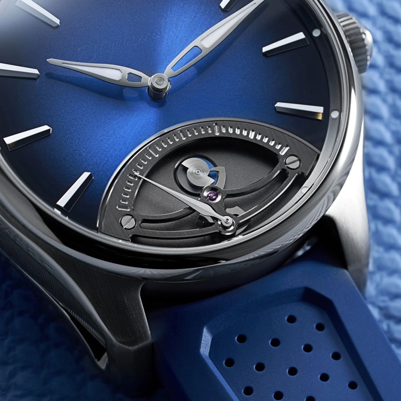 Pioneer Retrograde Seconds: el nuevo reloj de H. Moser con estética deportiva y elegante / Photo via H.Moser