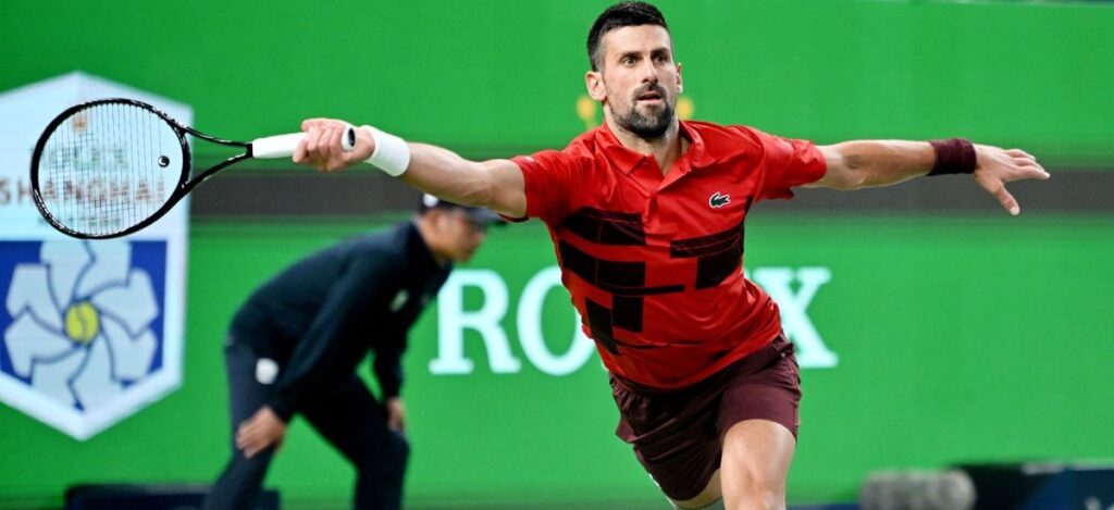 Djokovic fights back to secure semi-final spot at the Shanghai Masters / Photo via courtesy