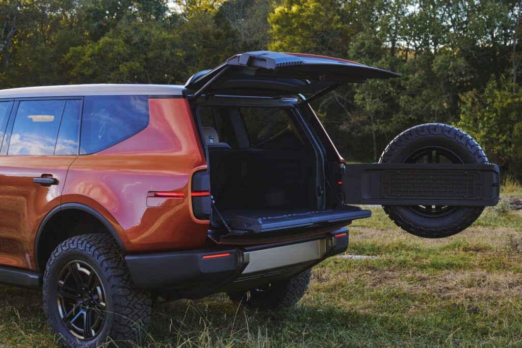 Traveler SUV and Terra Truck / Photo via Volkswagen