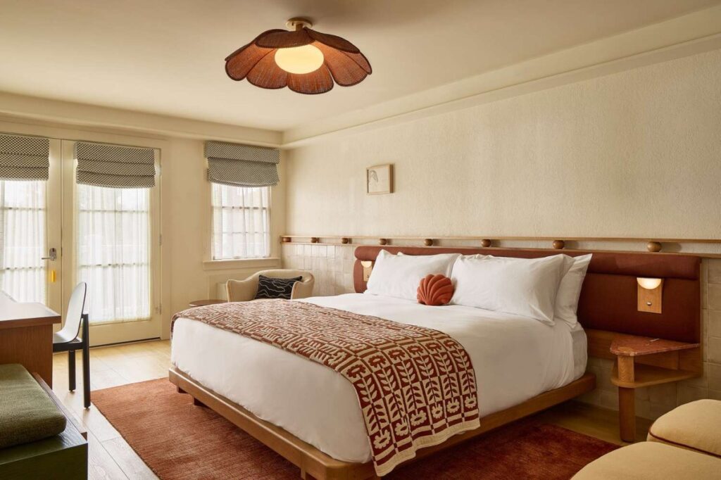 Beachside Hotel Nantucket / Photo via Beachside Hotel