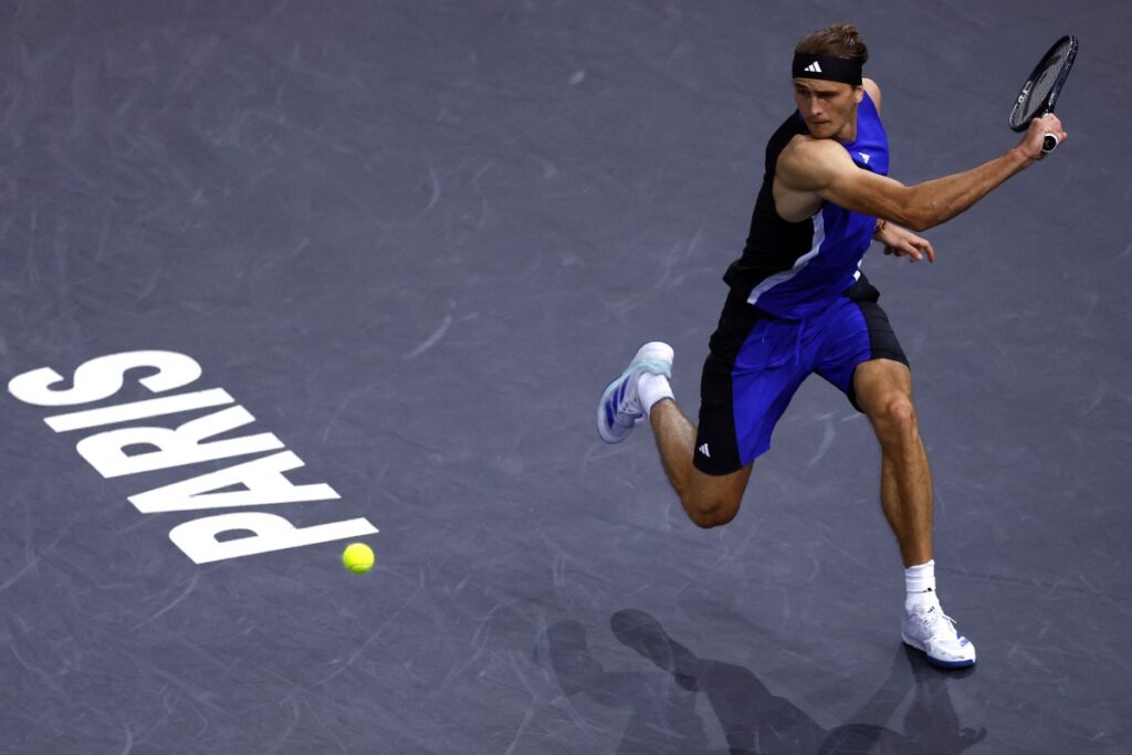 Zverev Defeats Tsitsipas and Prepares to Face Rune in Paris Semifinals / Photo via Paris Masters