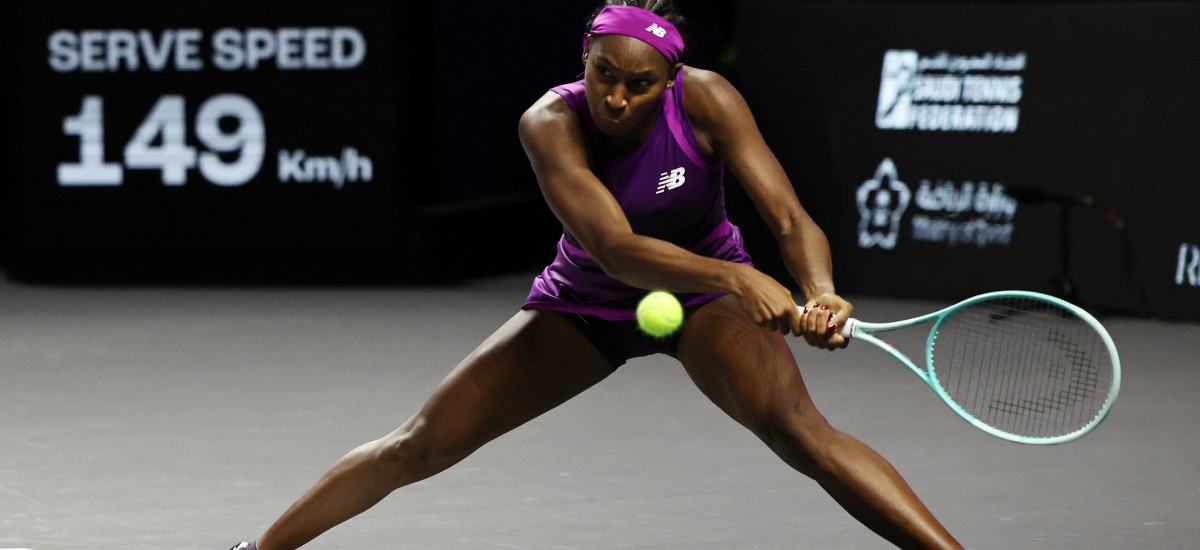 Coco Gauff advances to WTA Finals Semifinals with a win over Swiatek / Photo via WTA FInals