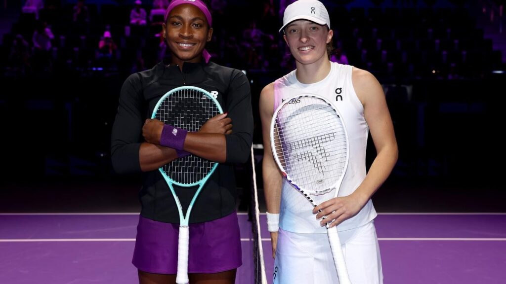 Coco Gauff advances to WTA Finals Semifinals with a win over Swiatek / Photo via WTA FInals