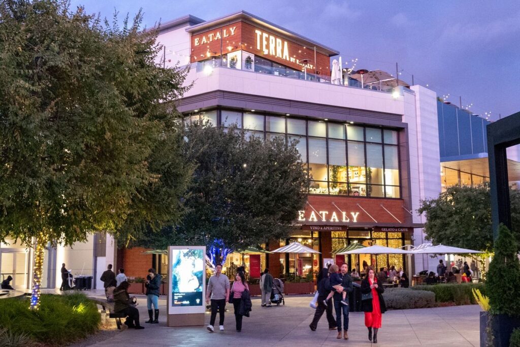 New Culinary Destination in West Palm Beach: Eataly Brings Italian Lifestyle / Photo via Eataly