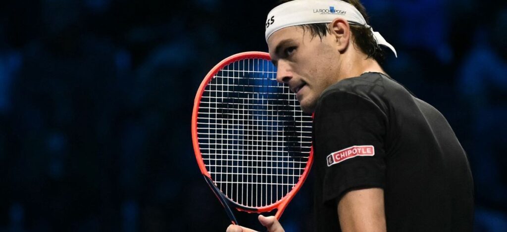 Taylor Fritz starts with a solid win as Medvedev loses composure / Photo via ATP Finals