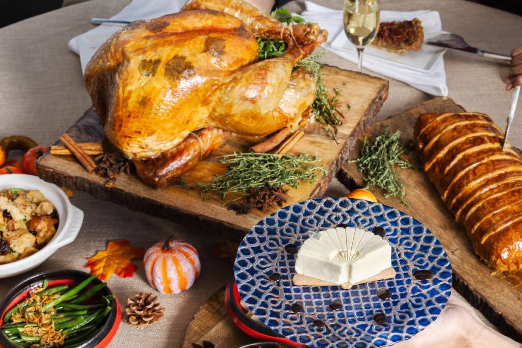 Top NYC Restaurants for a Festive Thanksgiving Dinner / Photo via courtesy