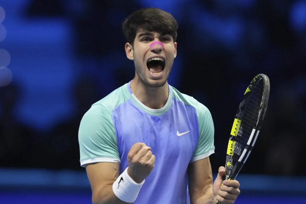 Carlos Alcaraz: a resilient comeback keeps semifinal hopes alive at ATP Finals / Photo via ATP