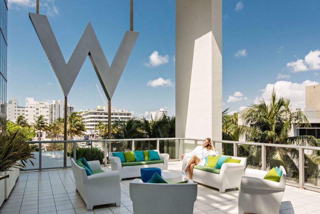 Top 6 hotels for an unforgettable stay during Art Basel Miami Beach 2024 / Photo via courtesy