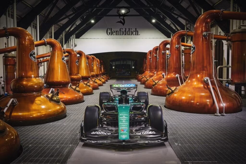 Glenfiddich x Aston Martin: the fusion of motorsport and master distilling / Photo via Glenfiddich