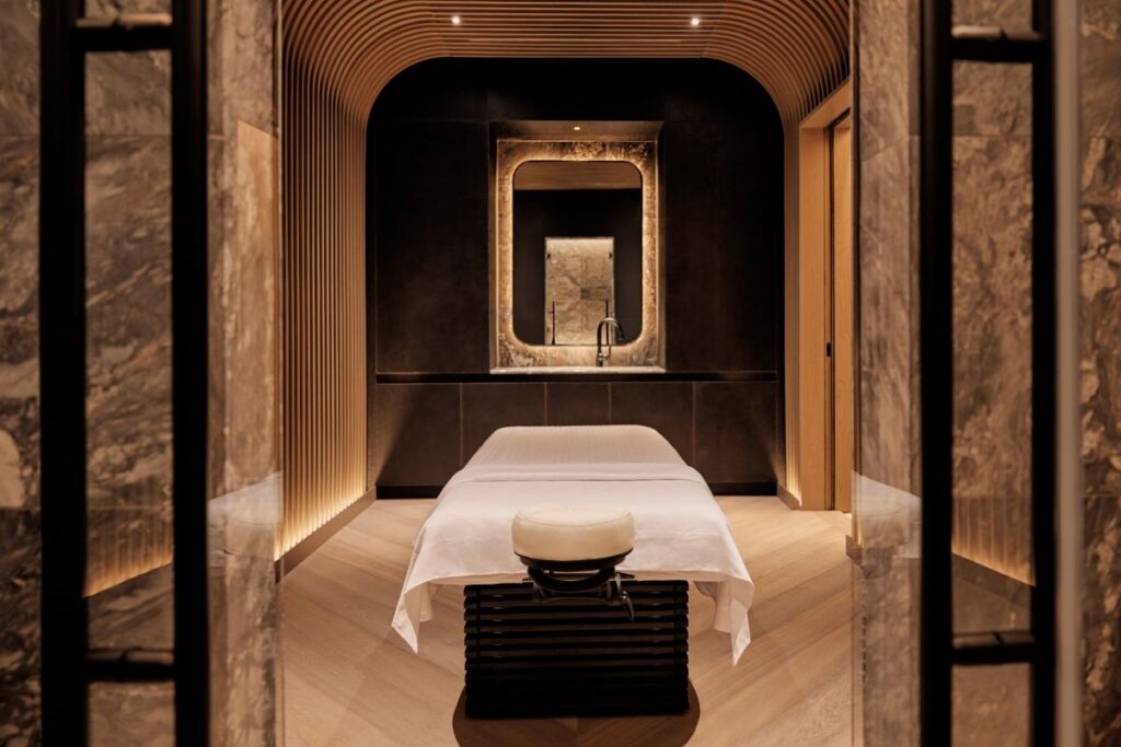 rom relaxing massage sessions to cutting-edge treatments in The Spa by Equinox Hotels in New York City / Photo Courtesy Equinox Hotels