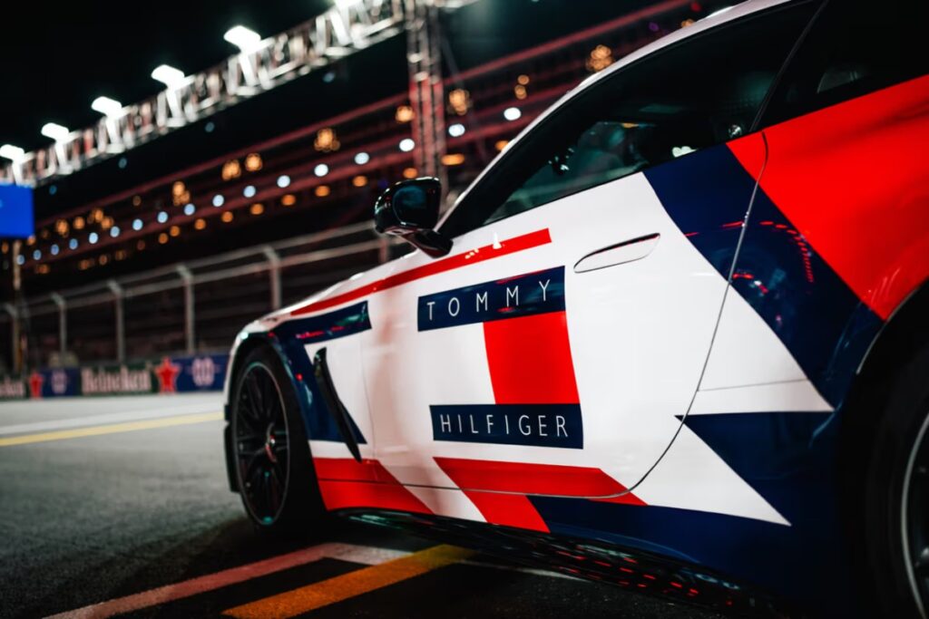 Fashion on the grid: how Tommy Hilfiger elevates Formula 1 style / Photo via Tommy Hilfiger