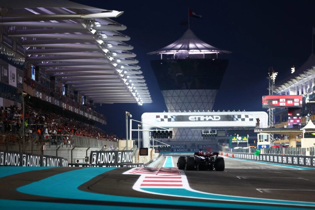 Formula 1 Abu Dhabi Grand Prix: McLaren vs. Ferrari for the 2024 constructors crown / Photo via F1