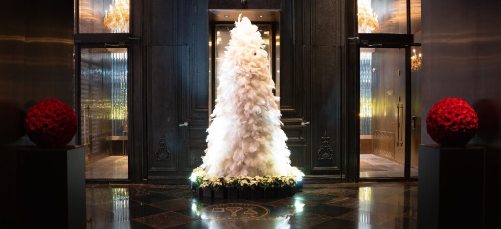 Baccarat Hotel New York: A Holiday Wonderland in Midtown Manhattan / Photo via Baccarat Hotel New York