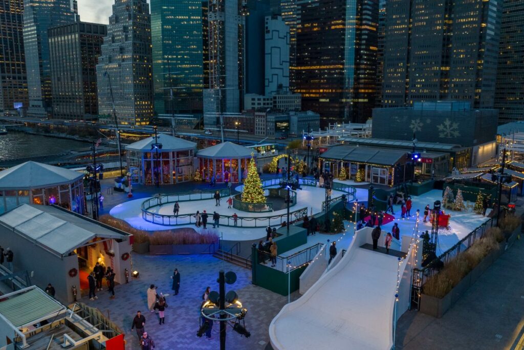 Christmas in New York: iconic events and hidden gems in the city / Photo via courtesy