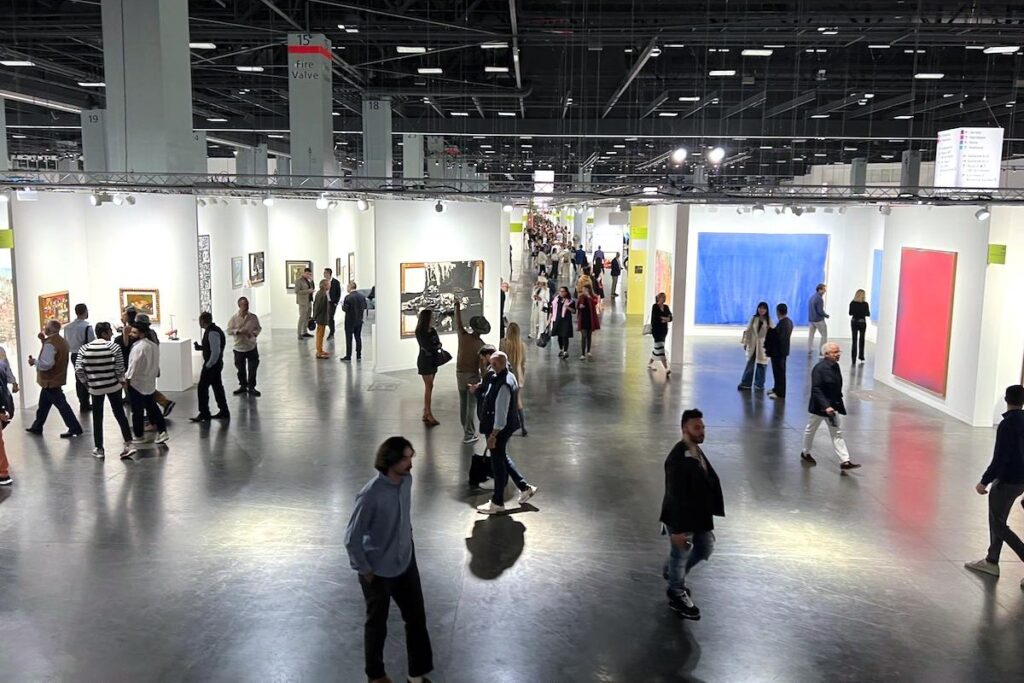 Restraint and reflection at Art Basel Miami Beach 2024: a changing narrative / Photo via courtesy