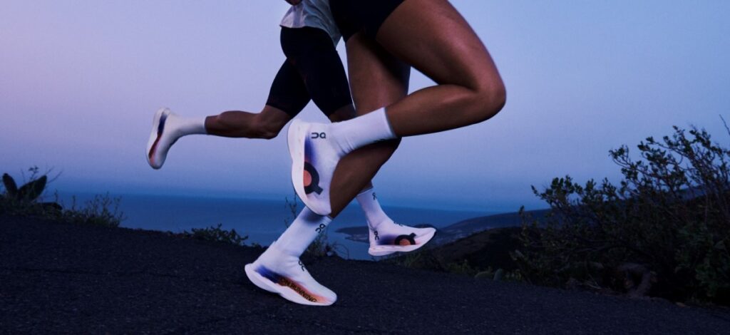 Lightspray is a technology developed by On to produce ultra-light shoes without laces or seams, creating the upper of the shoe by spraying in a single step / Photo On running