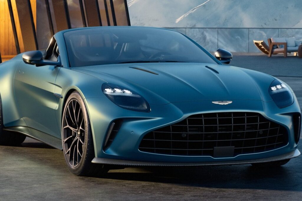 Deliveries for the Vantage Roadster will begin in Q2 2025 / Photo via Aston Martin