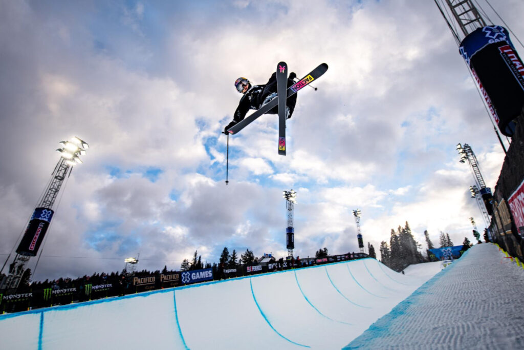 Monster Energy Men's Superpipe competition 2024 / Photo via Milo Gladstein