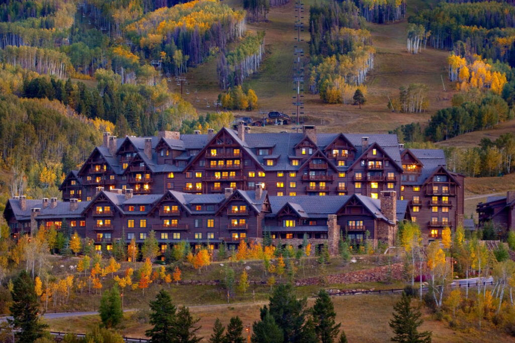 Complete view of the Ritz Carlton Spa / Photo via Ritz Carlton