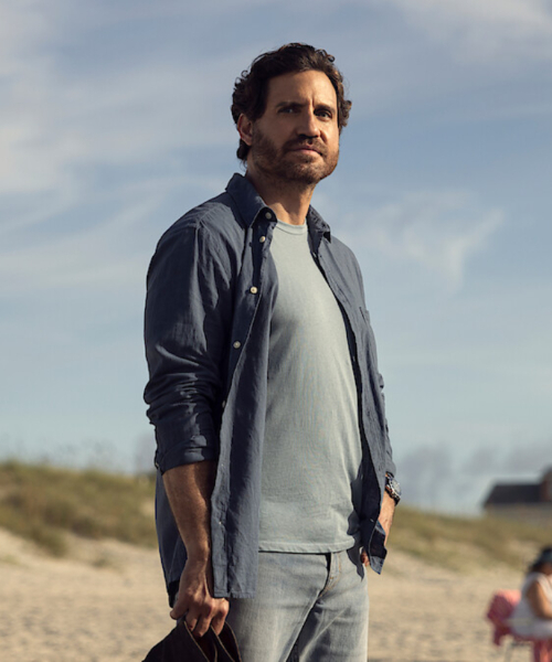 Edgar Ramírez portrays Mike Valentine in Florida Man / Photo Netflix